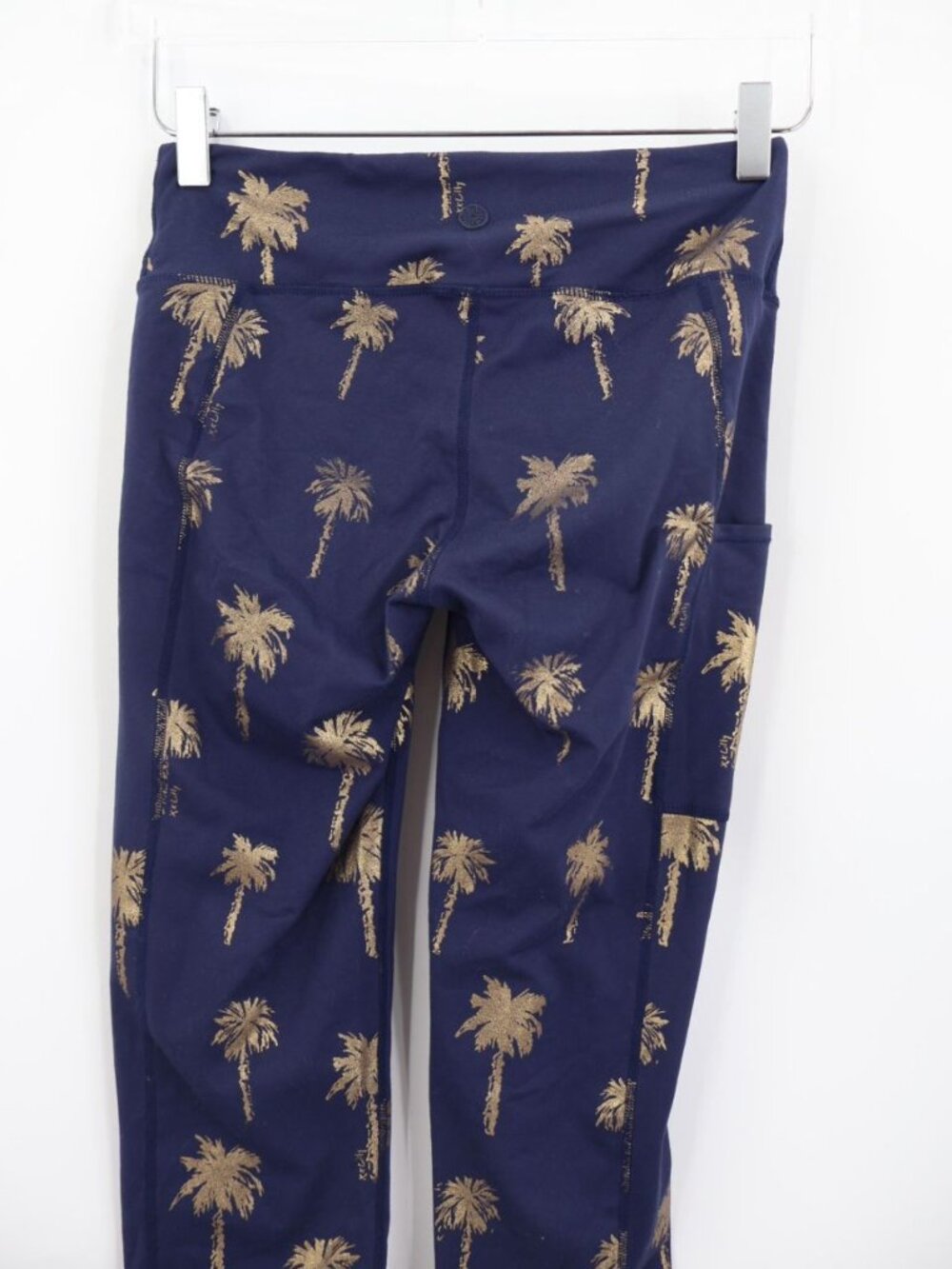 LILLY PULITZER Weekender Crop Leggings True Navy Sunset Safari Palms Size Small - Picture 7 of 11